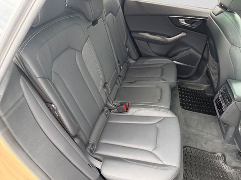 Used 2025 Audi Q8 Prestige AWD/4WD image 47