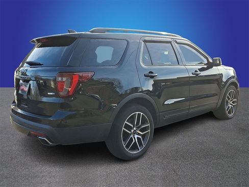 Used 2016 Ford Explorer Sport w/ Equipment Group 401A image 4