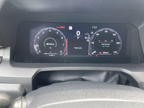 Certified 2025 Toyota Tacoma TRD Off-Road AWD/4WD image 17