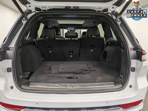 Used 2022 Jeep Grand Cherokee Overland w/ Luxury Tech Group IV AWD/4WD image 25