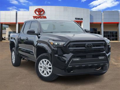 New 2025 Toyota Tacoma SR5 w/ Blackout Package (GST)