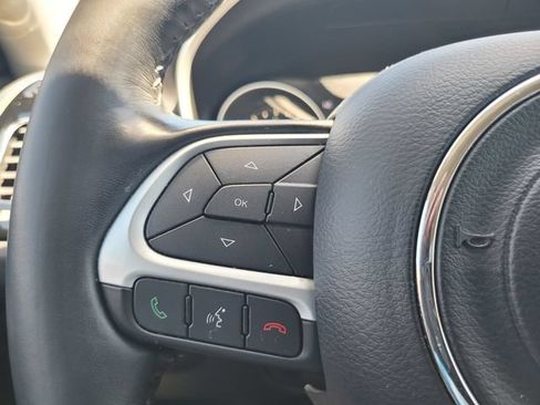 Used 2021 Jeep Compass Latitude AWD/4WD image 27