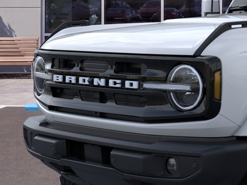 New 2026 Ford Bronco Outer Banks AWD/4WD image 19