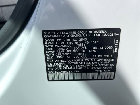 Used 2021 Volkswagen Atlas Cross Sport SE FWD image 28