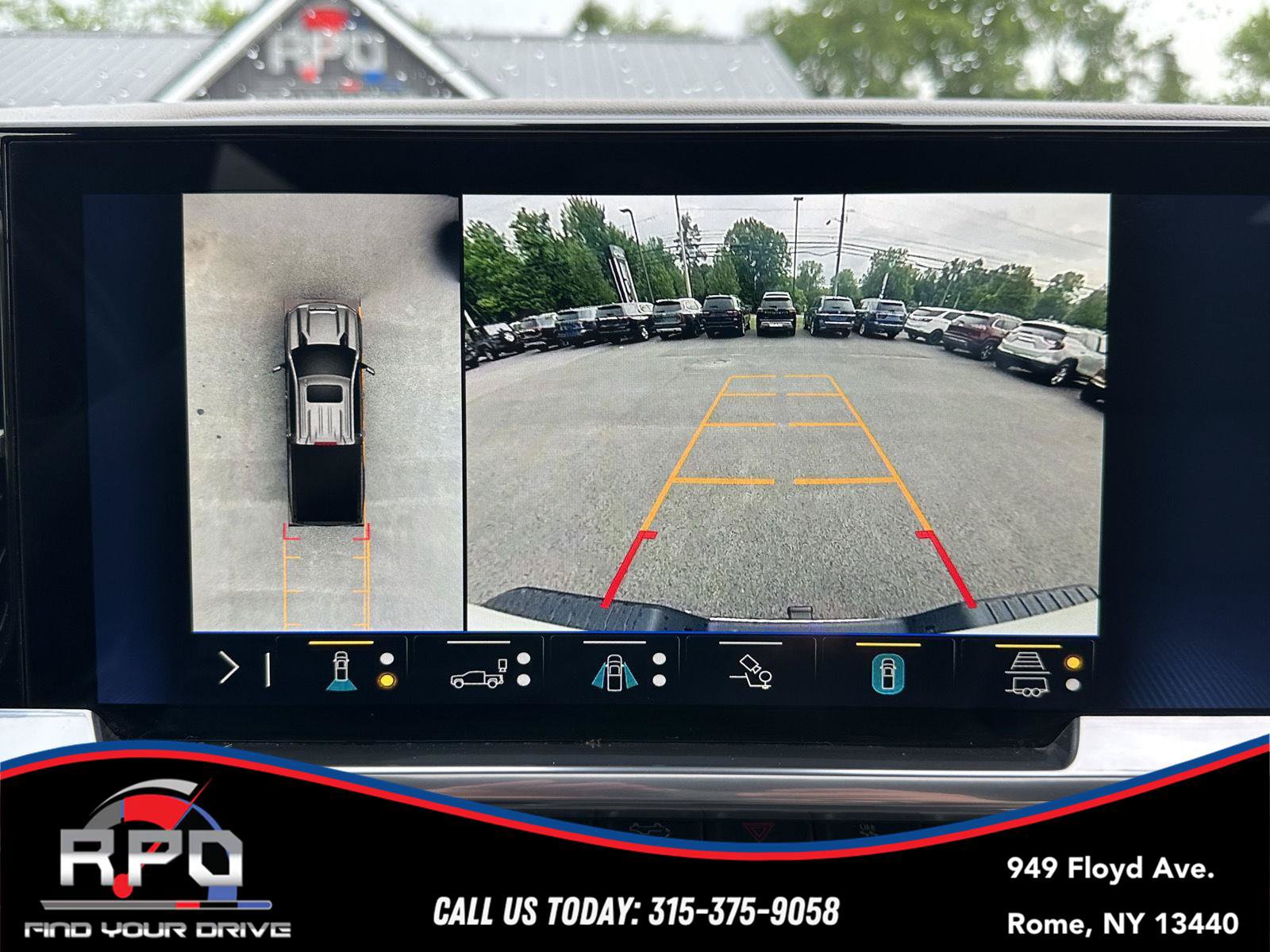Used 2024 Chevrolet Silverado 2500 LTZ w/ LTZ Convenience Package AWD/4WD image 27