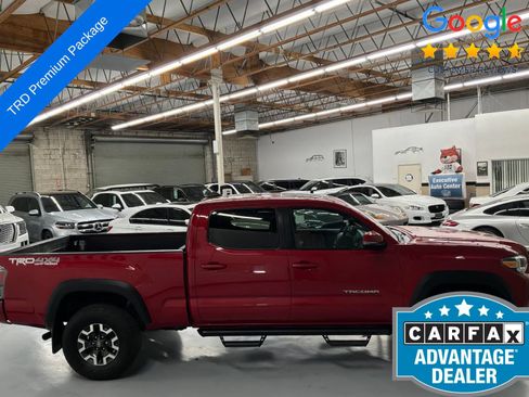 Used 2023 Toyota Tacoma TRD Off-Road w/ TRD Premium Off Road Package AWD/4WD image 4