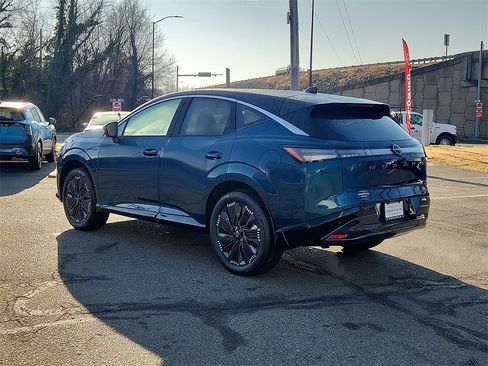 New 2026 Nissan Murano Platinum image 3