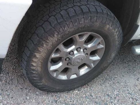 Used 2023 RAM 2500 Laramie AWD/4WD image 8