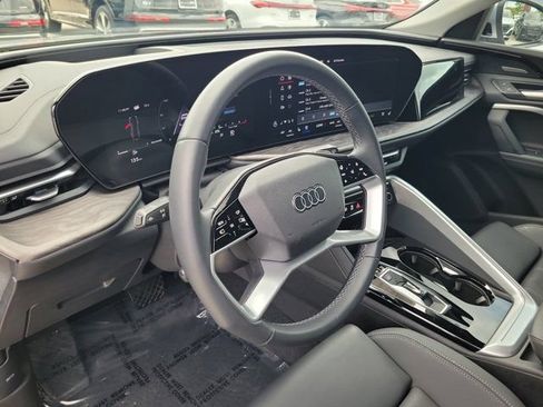 Certified 2025 Audi Q5 Premium w/ Premium Plus AWD/4WD image 17