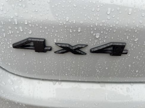 Used 2025 Jeep Compass Limited w/ High Altitude Package image 32