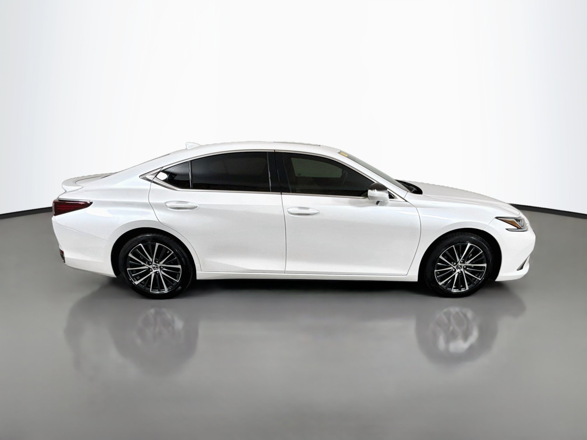 Certified 2025 Lexus ES 300h w/ Premium Package FWD image 8