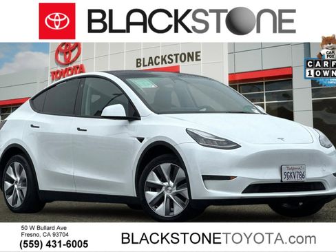 Used 2023 Tesla Model Y Long Range image 1