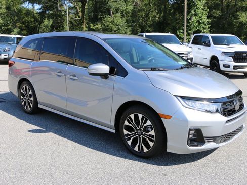 Used 2025 Honda Odyssey Elite image 10