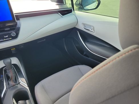Used 2025 Toyota Corolla FX w/ Convenience Package FWD image 17