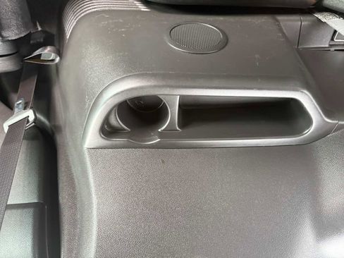 Used 2015 Ford Explorer XLT w/ Equipment Group 202B image 40