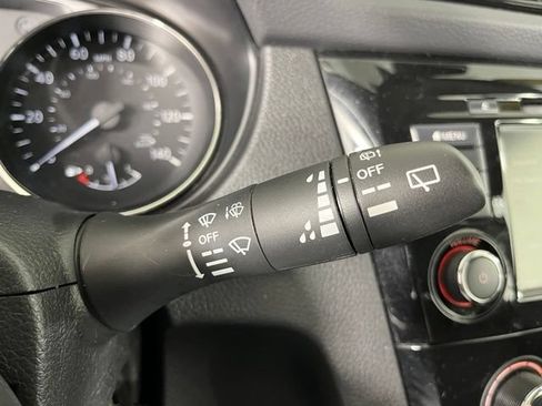 Used 2021 Nissan Rogue Sport S FWD image 23