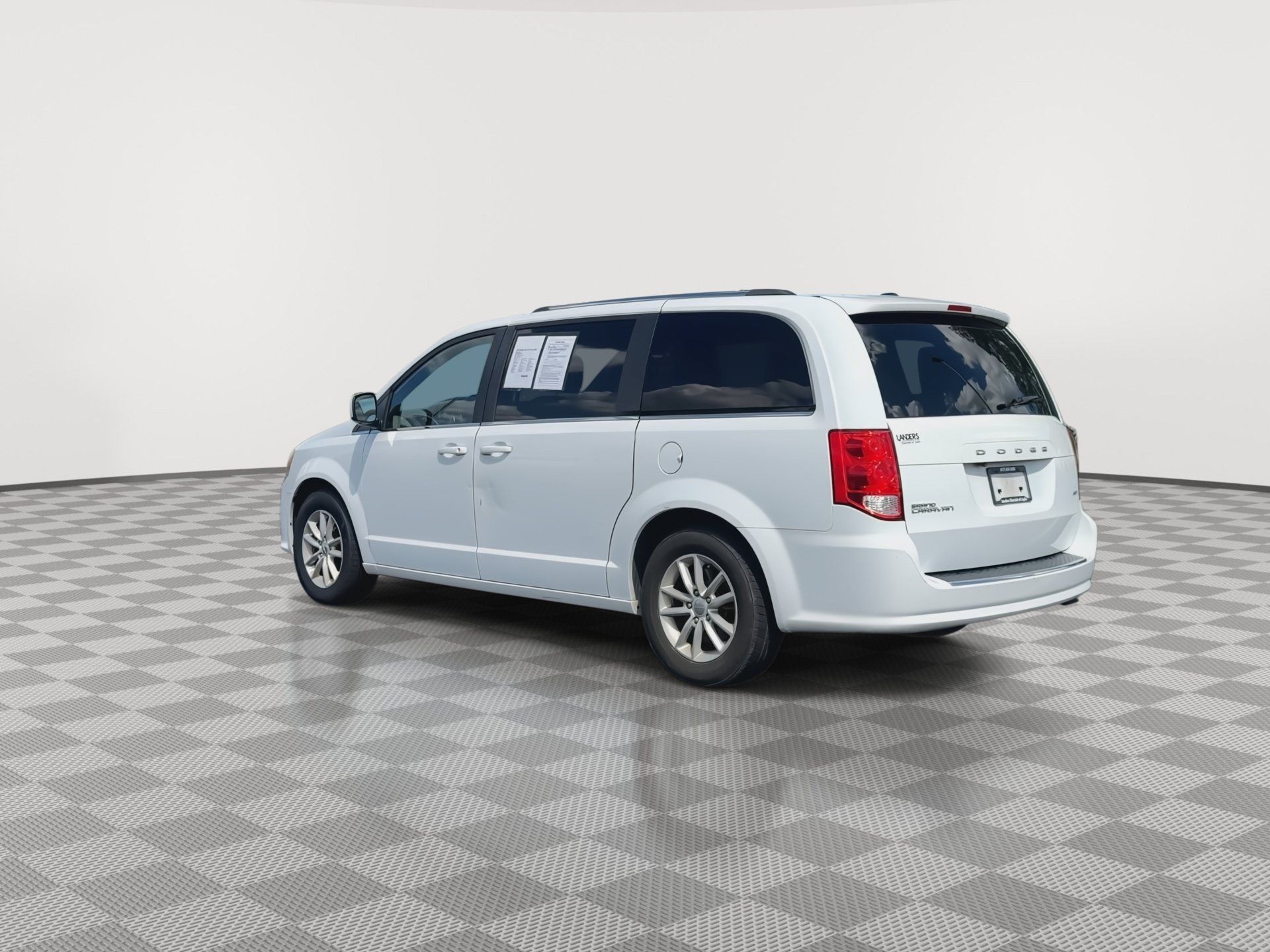 Used 2019 Dodge Grand Caravan SXT FWD image 6