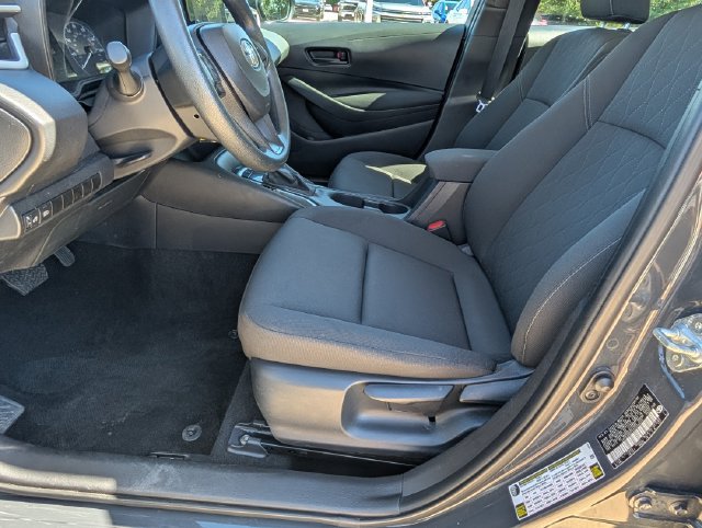 Used 2025 Toyota Corolla LE FWD image 19