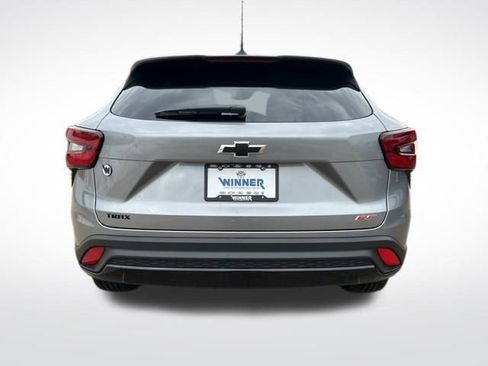 New 2026 Chevrolet Trax RS image 4