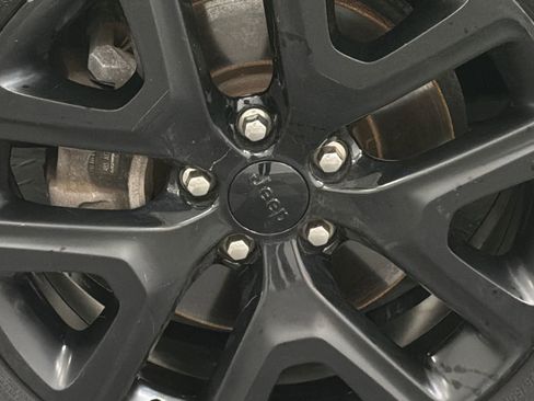 Used 2017 Jeep Renegade Altitude FWD image 5