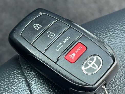 Used 2025 Toyota Camry SE FWD image 22