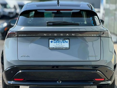Used 2023 Nissan Ariya FWD image 32