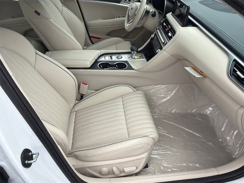 New 2026 Genesis G70 2.5T Prestige image 13