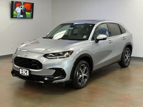 Used 2025 Honda HR-V EX-L image 4