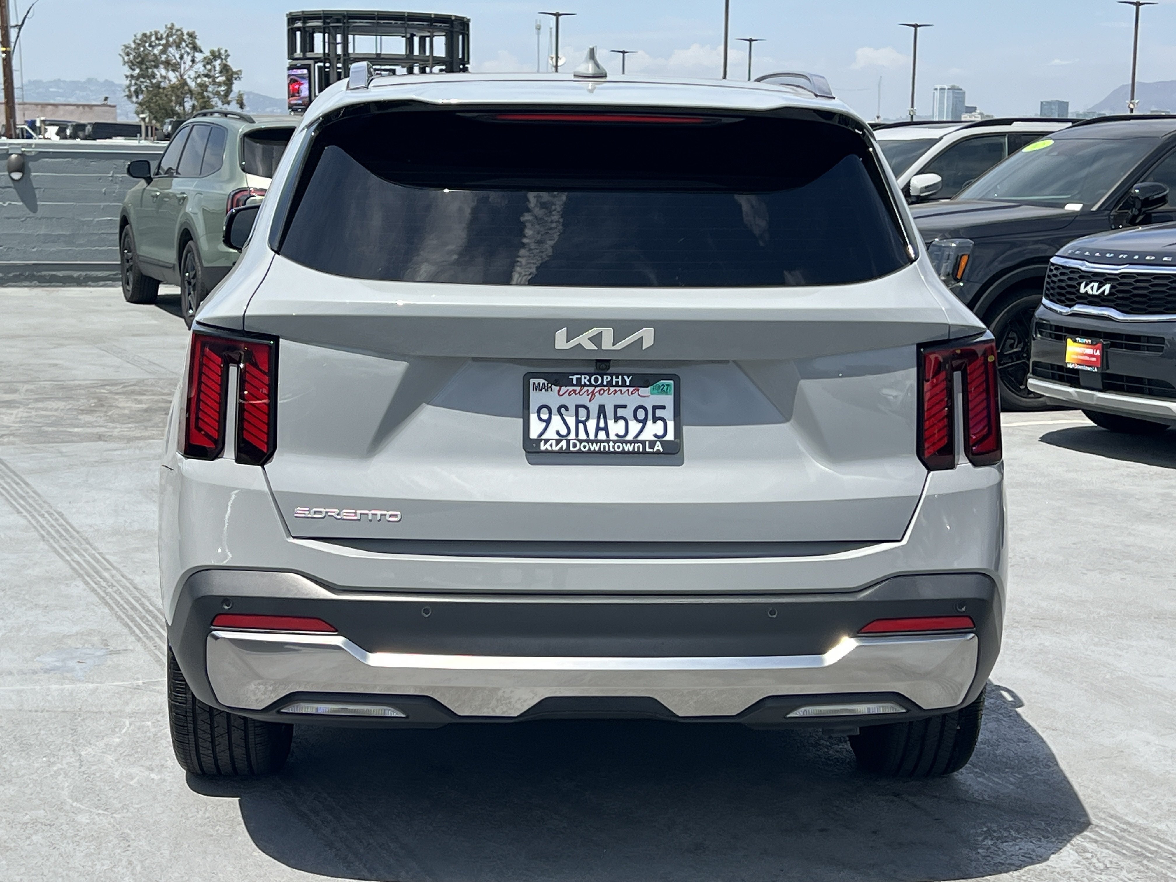 Certified 2025 Kia Sorento SX FWD image 25