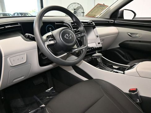 Used 2024 Hyundai Tucson SEL image 13