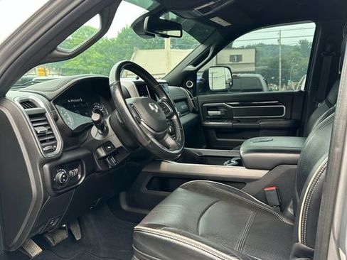 Used 2022 RAM 2500 Laramie AWD/4WD image 8