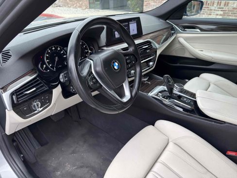 Used 2017 BMW 540i image 30