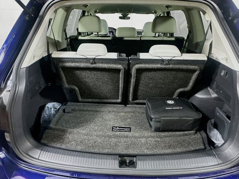 Used 2023 Volkswagen Tiguan SE image 27