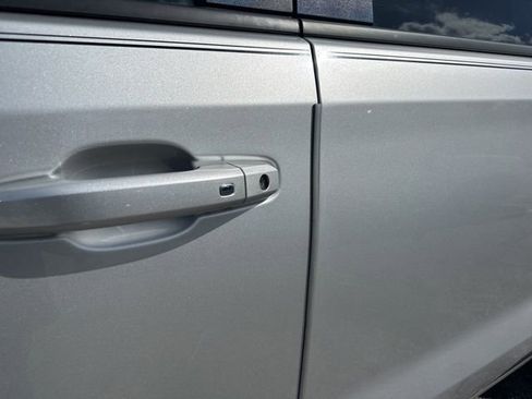 Used 2020 Chevrolet Silverado 1500 LT w/ Convenience Package image 10