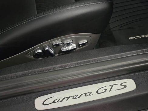 Certified 2018 Porsche 911 Carrera GTS image 21