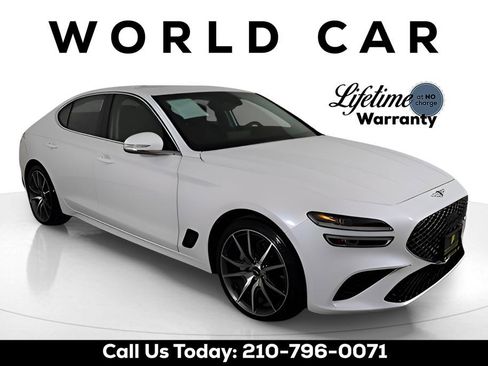 Used 2023 Genesis G70 2.0T image 1