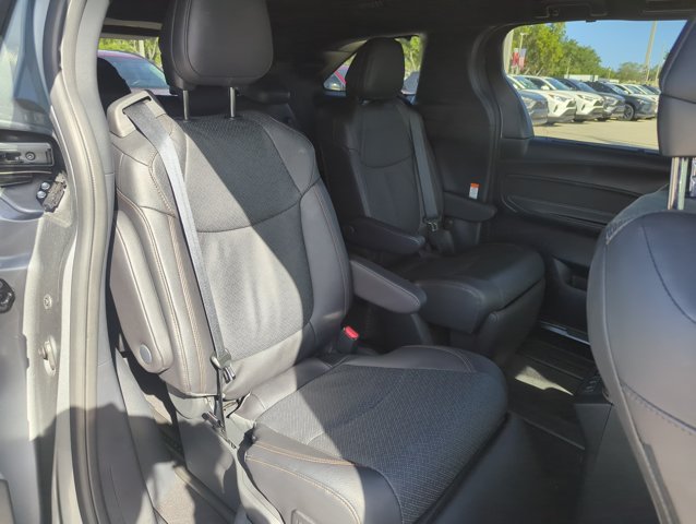 Used 2026 Toyota Sienna Platinum AWD/4WD image 25