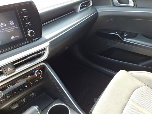 Used 2022 Kia K5 LXS image 26