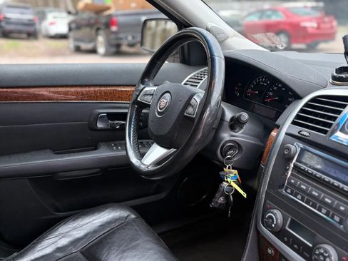 Used 2008 Cadillac SRX AWD w/ Utility Package image 37
