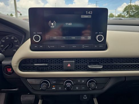 Used 2023 Honda HR-V LX image 17