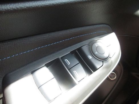Used 2024 Buick Envista Sport Touring w/ Convenience I Package FWD image 22