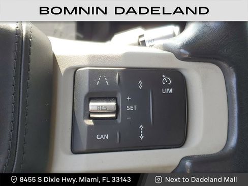 Used 2020 Land Rover Defender 110 SE image 18