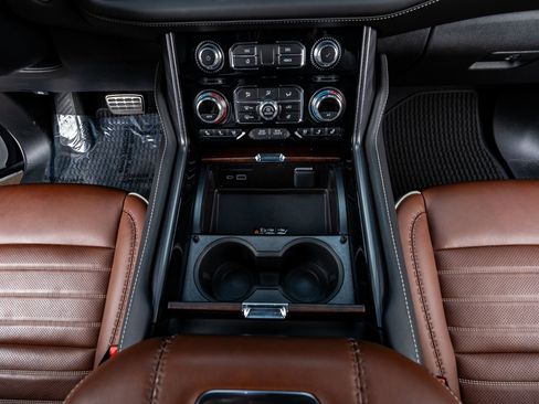 Used 2024 GMC Yukon Denali Ultimate image 26