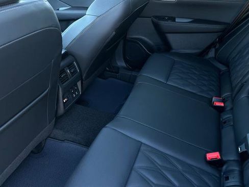 New 2025 Nissan Rogue Platinum w/ Tech Package image 9