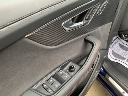 Used 2024 Audi RS Q8 image 29