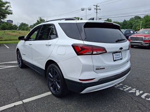 Used 2023 Chevrolet Equinox RS AWD/4WD image 2