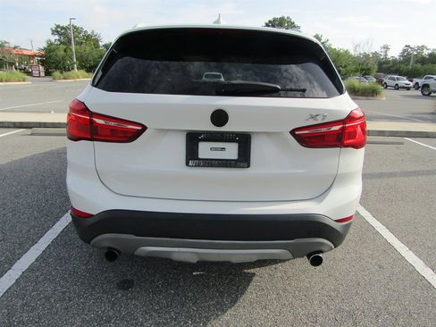 Used 2017 BMW X1 xDrive28i AWD/4WD image 4