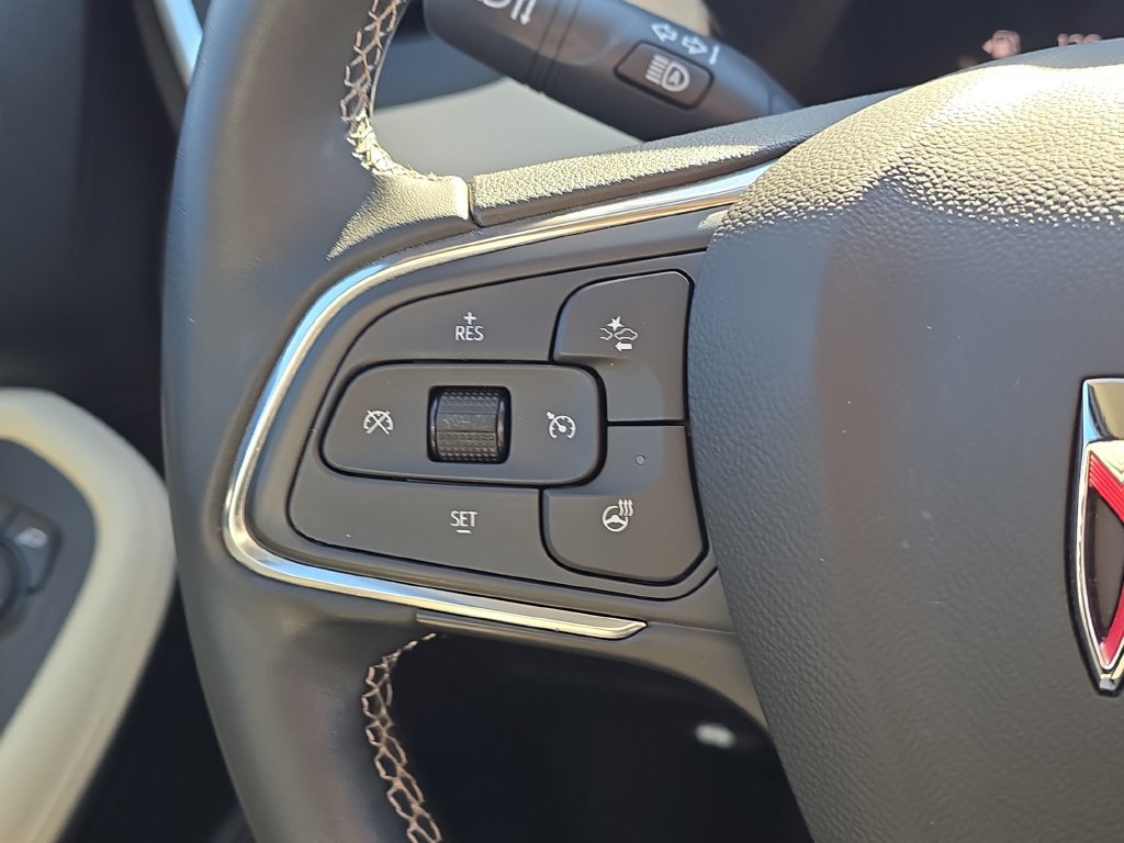 Used 2024 Buick Encore GX Preferred w/ Comfort Package FWD image 14
