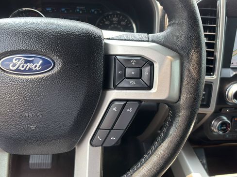 Used 2018 Ford F150 Lariat w/ Equipment Group 502A Luxury AWD/4WD image 28