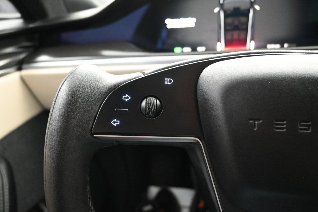 Used 2021 Tesla Model S Plaid AWD/4WD image 18